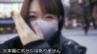 20歳の大学生、えまちゃんが、可愛いssrビジュアルの珍しいjdちゃんを貰い、彼女のセクシーなボディと不満のなさでアイドル級aホールに入会する。