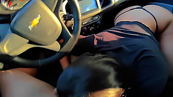 Video Panas Seks Awam Di Dalam Kereta Dengan Memek Dientot Dan Tersenyum