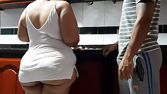 A Mature Latina Woman Without Panties In The Kitchen