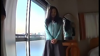 美里岛的日本熟女被狠狠地操