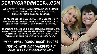 Sindy Rose Og Dirtygardengirl I Ekstrem Lesbisk Anal Fisting Video