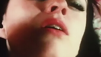 Video Pov Retro Của Một Màn Blowjob Gợi Cảm