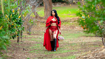 Red Riding Hood Và Kleio Valentien Trong Một Cuộc Điều Khiển Tình Dục