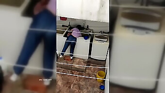 Esposa Do Amigo Solicitada Em Particular, Leva A Vídeo Caseiro Secreto